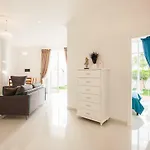 Andrea شقة أذيخي